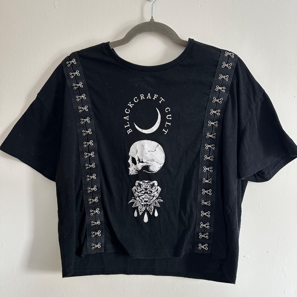 Blackcraft Cult Cropped Black Go T-Shirt, Hook & Eye Closure Detail, Size Medium